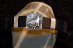 Hundeschmuck-Armband in 925/Silber und Leder, Motiv "Wolf"